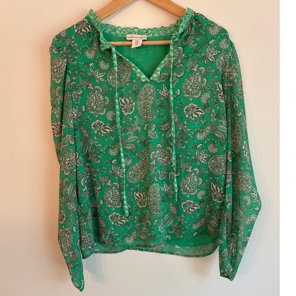cupcakes & cashmere Tops - Cupcakes & Cashmere Floral Puff Sleeve Blouse Green Paisley Print Size Medium
